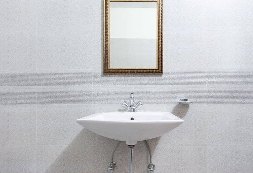 Fotos del hotel Treebo Trip Annaya Royals Lucknow:  17