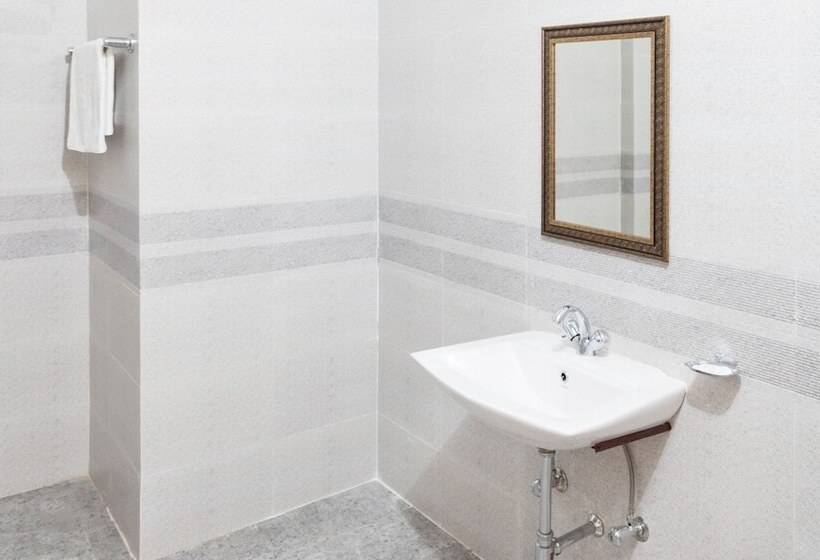 Fotos del hotel Treebo Trip Annaya Royals Lucknow:  5