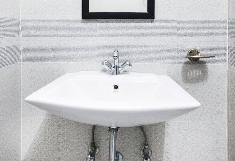 Fotos del hotel Treebo Trip Annaya Royals Lucknow:  9