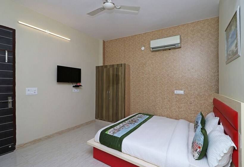 Fotos del hotel Oyo 10223 Hotel Clouds 21:  8