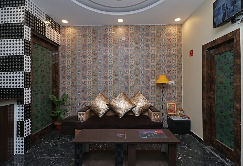 Fotos del hotel Oyo 10223 Hotel Clouds 21:  13