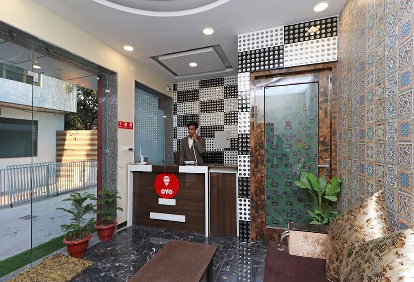 Fotos del hotel Oyo 10223 Hotel Clouds 21:  5