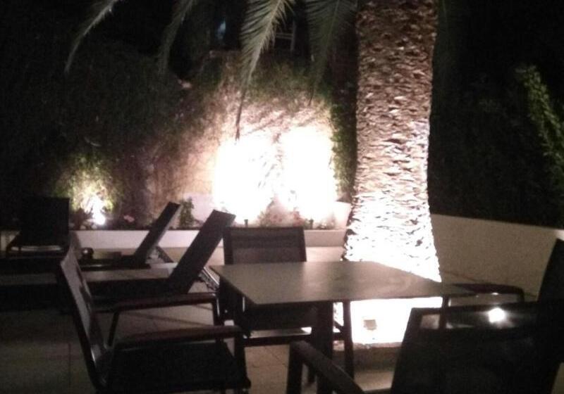 Fotos del hotel Athens Coast:  5