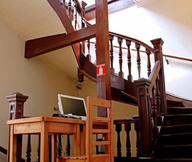 Fotos del hotel Hostal Irreal:  14