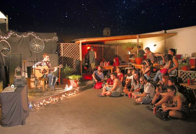 Fotos del hotel Hostal Irreal:  15