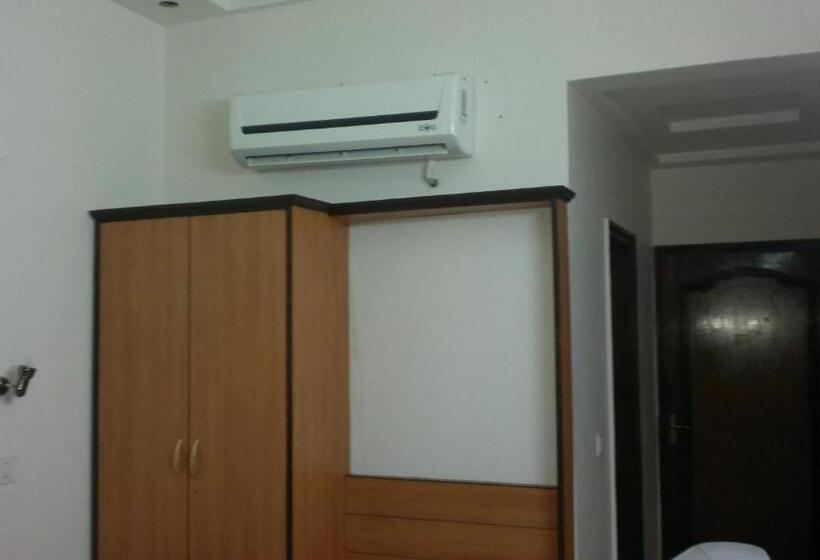 Fotos del hotel D.r. International:  25