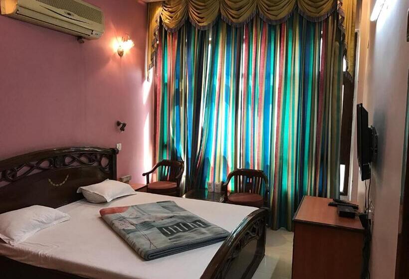 Fotos del hotel D.r. International:  22