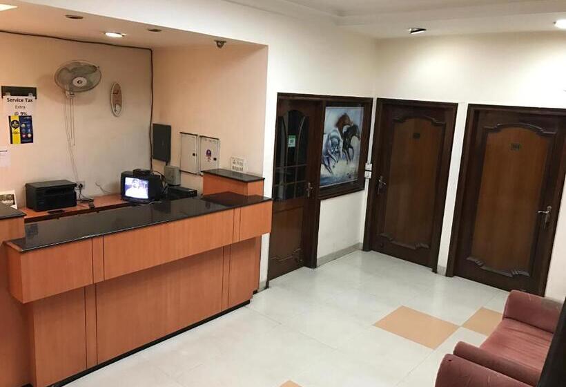 Fotos del hotel D.r. International:  15