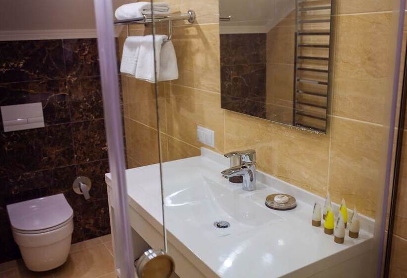 Fotos del hotel Familion Apart:  19