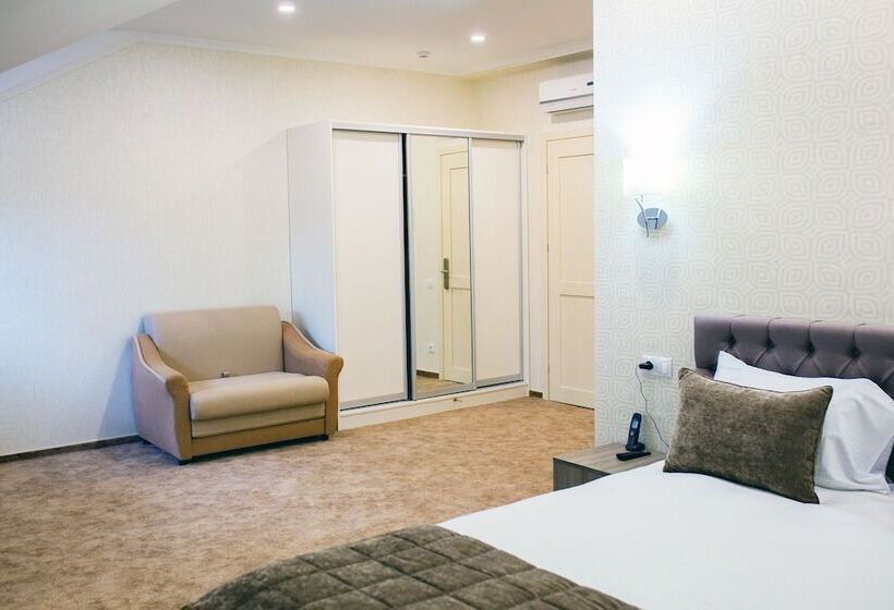 Fotos del hotel Familion Apart:  12