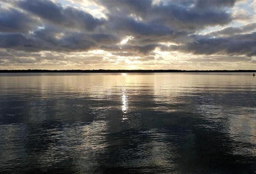 Fotos del hotel Bayview Waters Apartments:  5