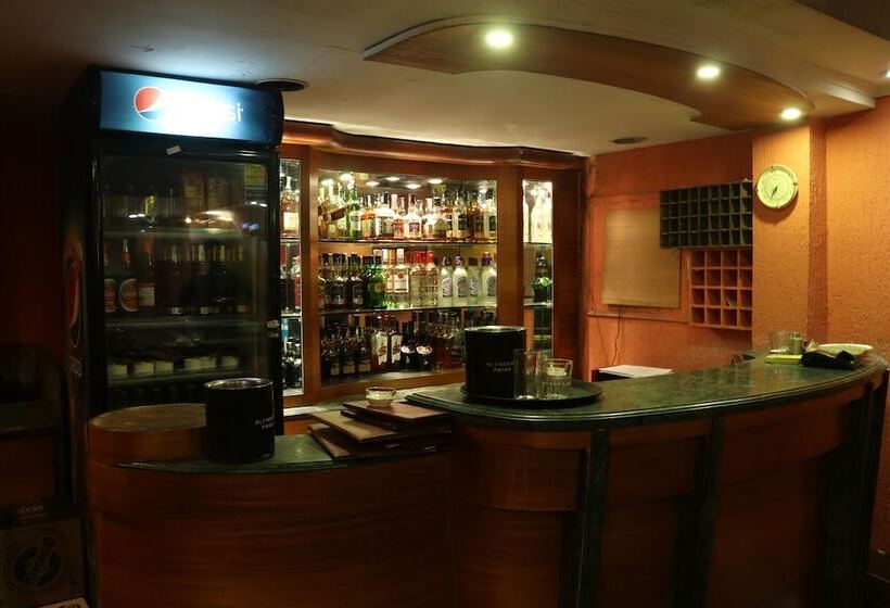 Fotos del hotel Kings Crown:  4