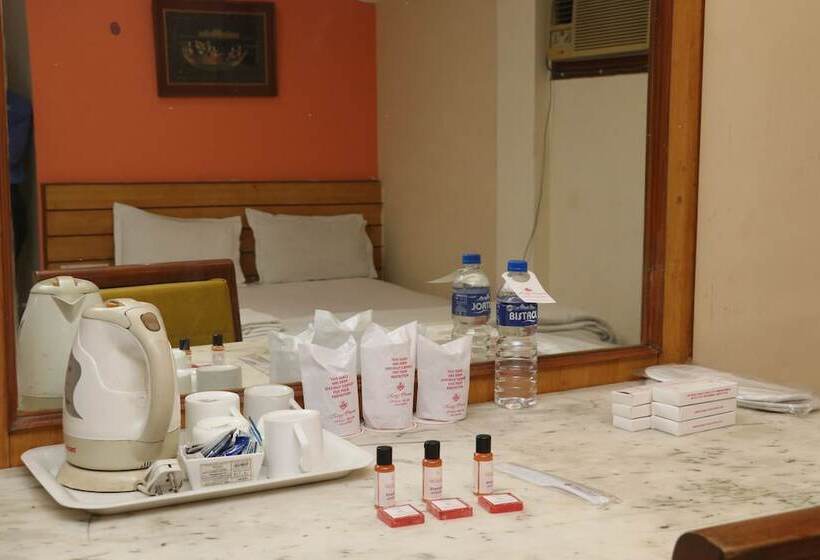 Fotos del hotel Kings Crown:  23