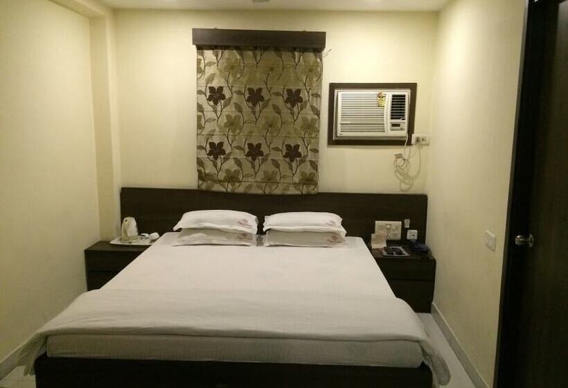 Fotos del hotel Kings Crown:  12