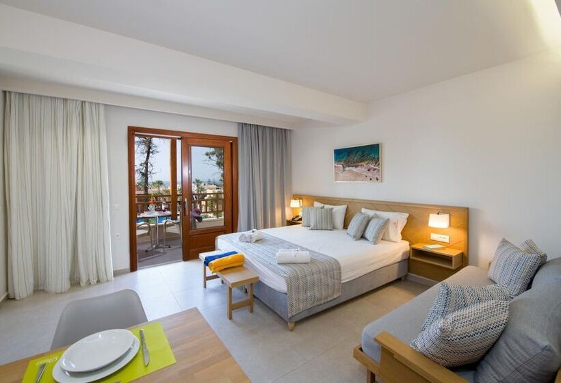 Fotos del hotel Omega Platanias Hotel Village:  2