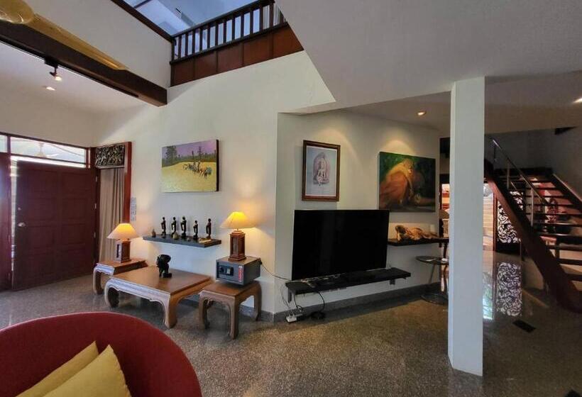 Fotos del hotel Bougainvillea Terrace House:  8