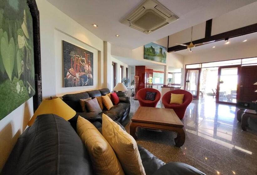 Fotos del hotel Bougainvillea Terrace House:  24