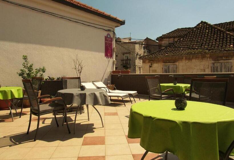 Fotos del hotel Guest House Klaudija:  10