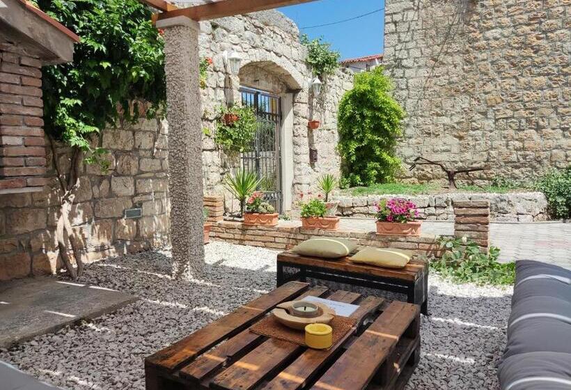 Fotos del hotel Guest House Klaudija:  14