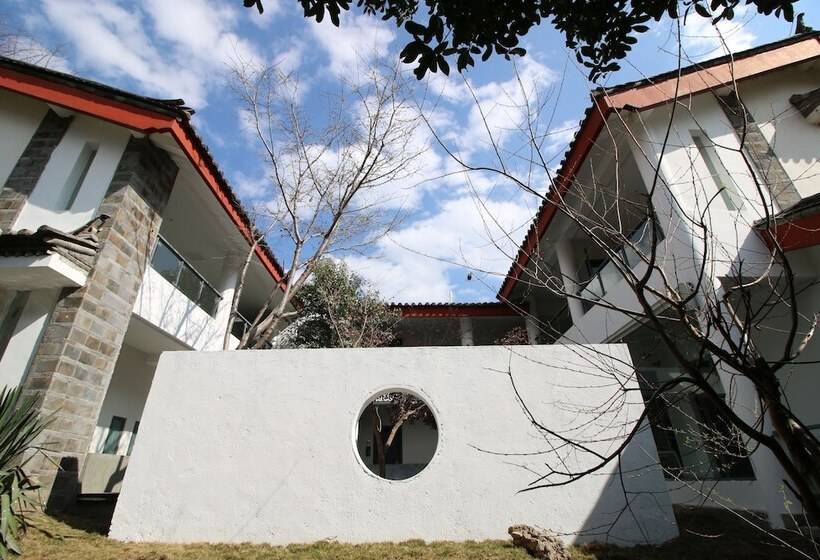 Lijiang Shuhe Travelling With