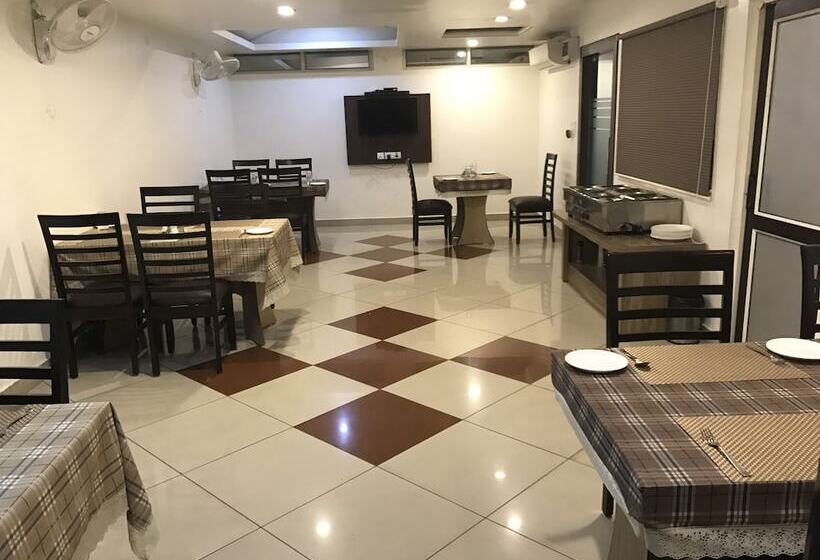 Fotos del hotel Elite Suites Mint Gomti Nagar:  3