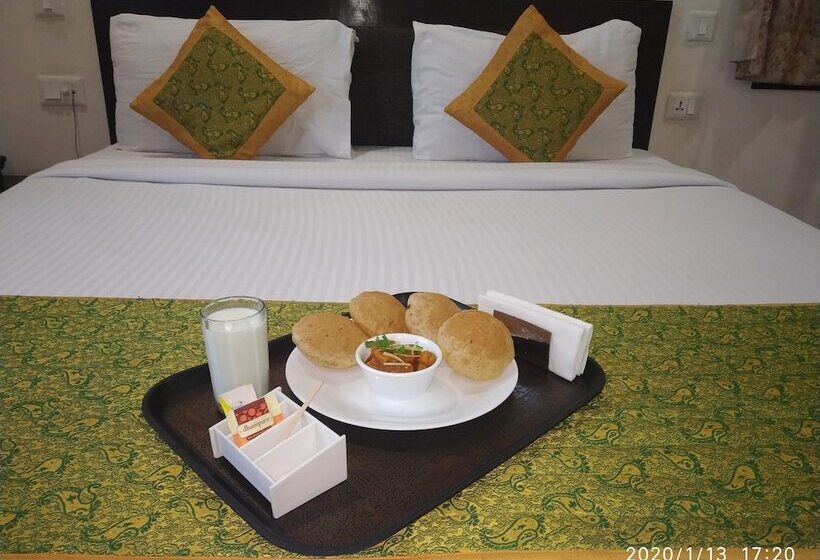 Fotos del hotel Golden Palm Suites:  18