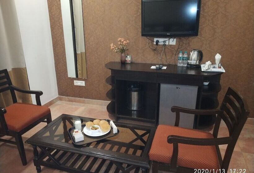 Fotos del hotel Golden Palm Suites:  21