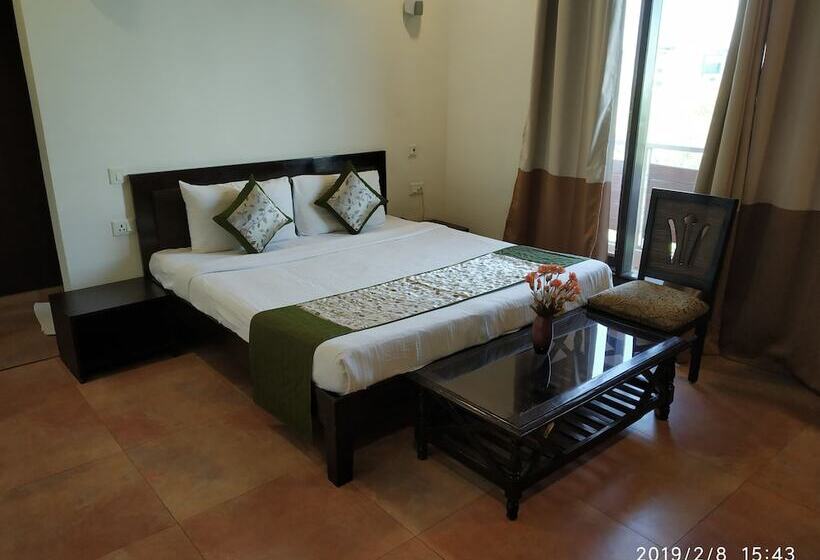 Fotos del hotel Golden Palm Suites:  15