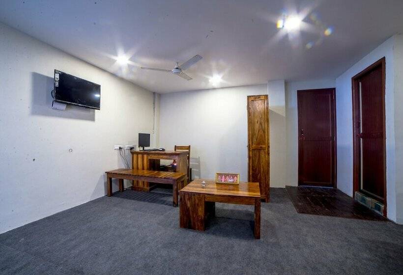 Fotos del hotel OYO 6375 Perungudi :  3