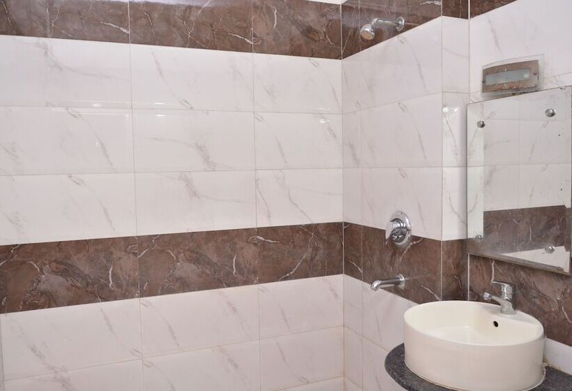 Fotos del hotel Yatri International:  9