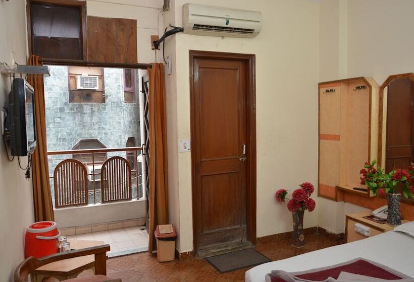 Fotos del hotel Yatri International:  17