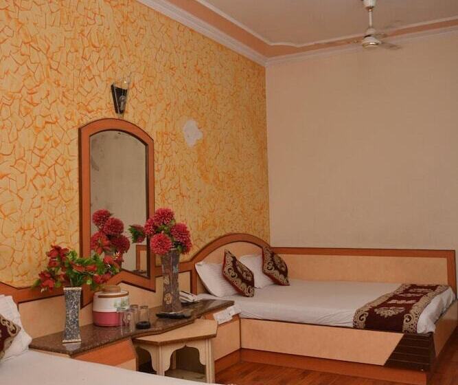 Fotos del hotel Yatri International:  22