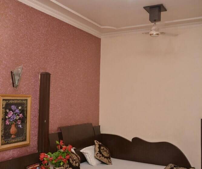 Fotos del hotel Yatri International:  24