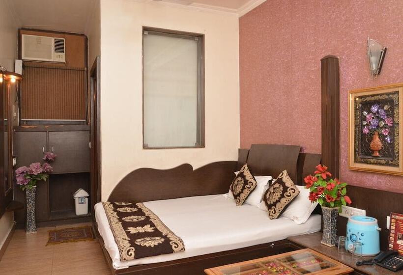 Fotos del hotel Yatri International:  7