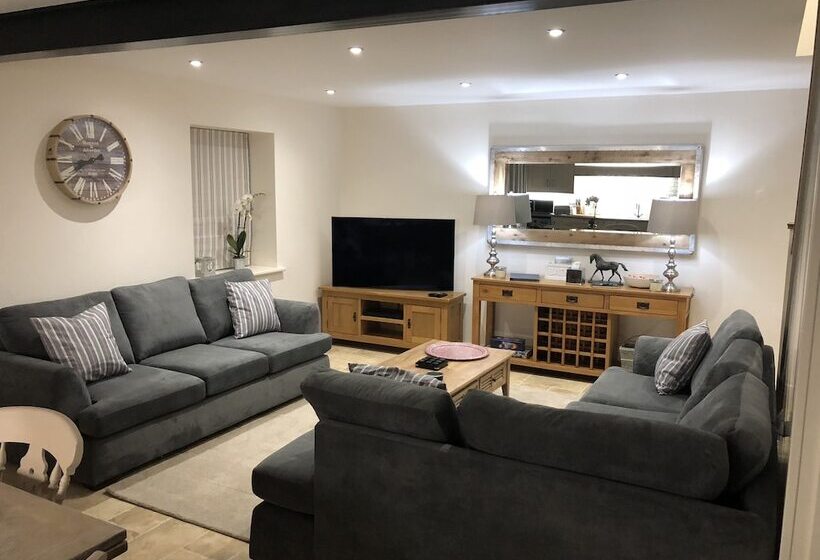 Fotos del hotel Camerton Inn Cottage:  13