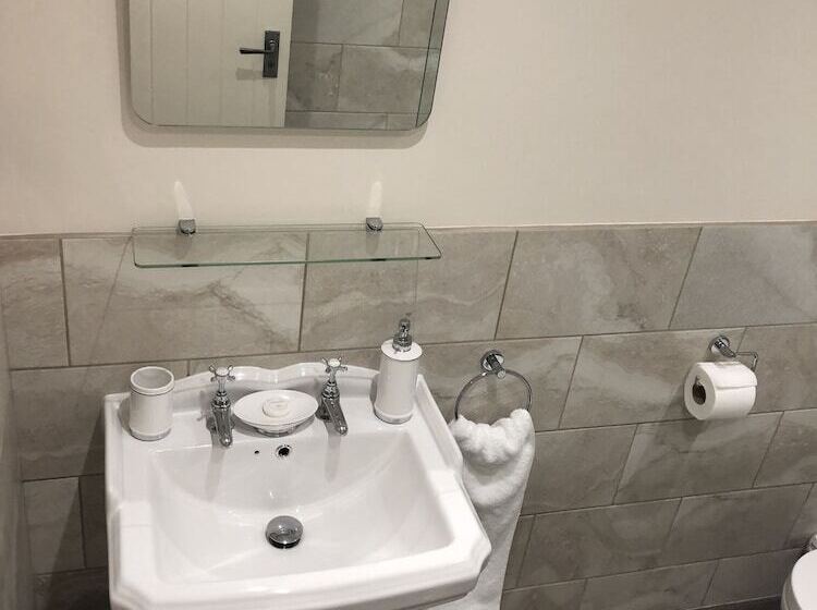 Fotos del hotel Camerton Inn Cottage:  4