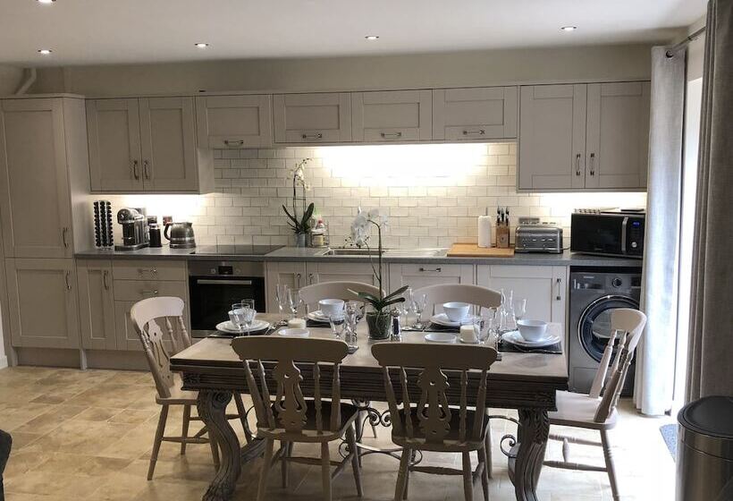 Fotos del hotel Camerton Inn Cottage:  3