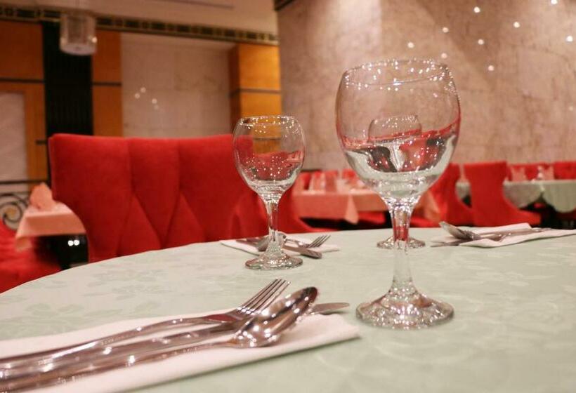 Fotos del hotel Red Castle:  7