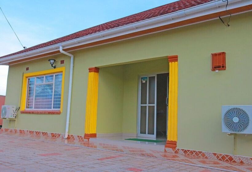 Fotos del hotel Km Executive Lodge:  11