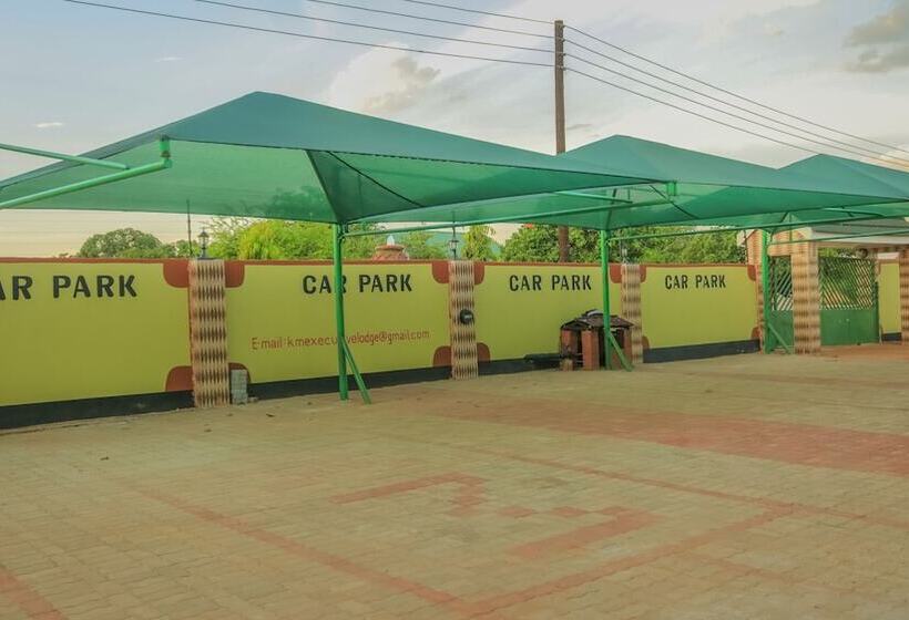 Fotos del hotel Km Executive Lodge:  8