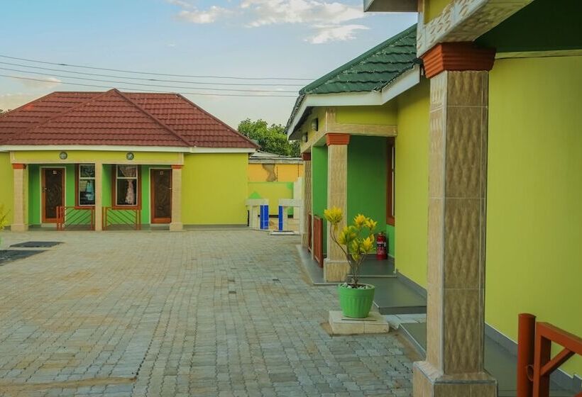 Fotos del hotel Km Executive Lodge:  4