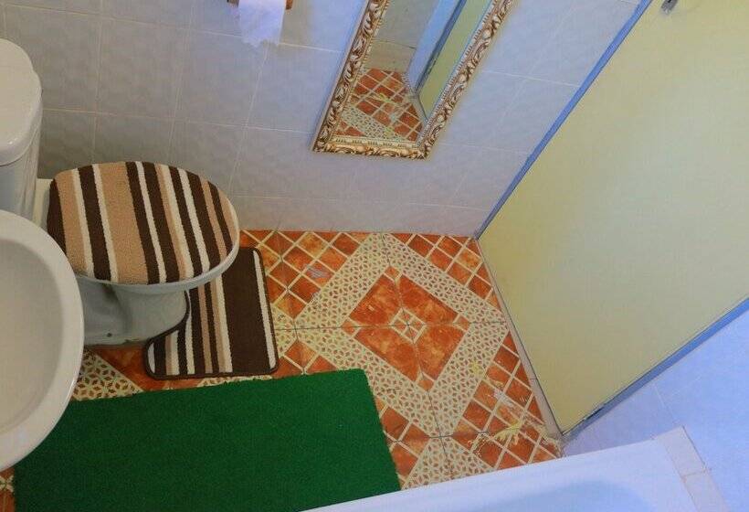 Fotos del hotel Km Executive Lodge:  16