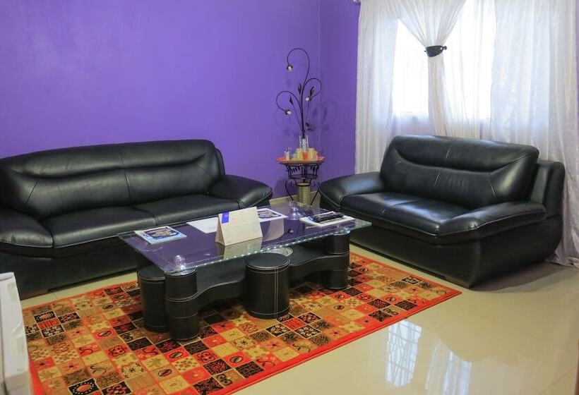 Fotos del hotel Km Executive Lodge:  9