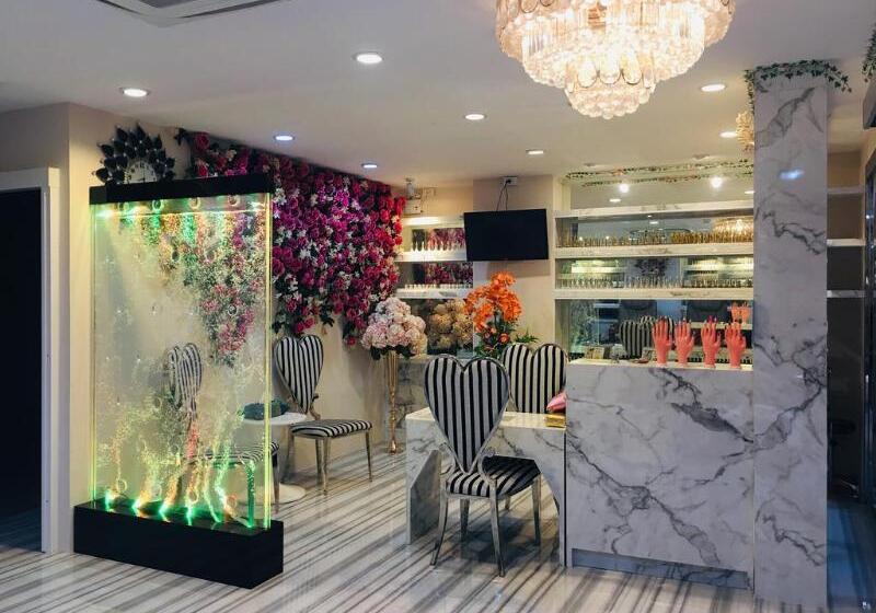 Top High Airport Link , Bangkok