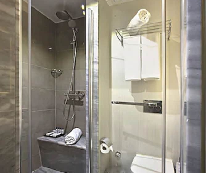 Fotos del hotel Akoni:  14