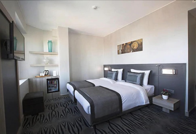 Fotos del hotel Akoni:  6