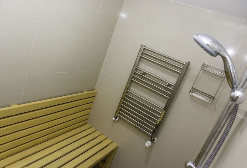 Fotos del hotel Christina Plus:  13