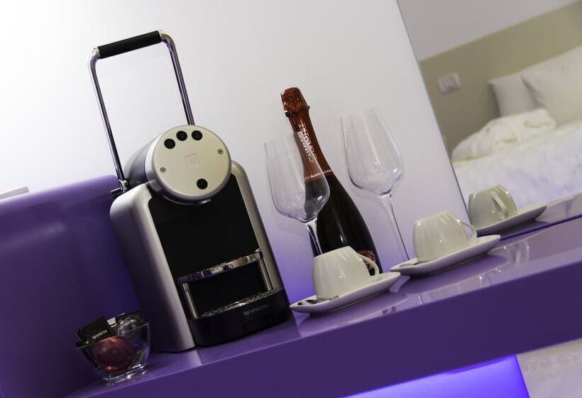 Fotos del hotel Christina Plus:  11