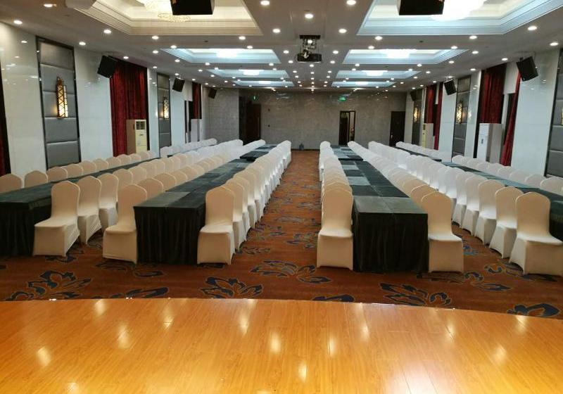 Fotos del hotel Crown Crystal:  12