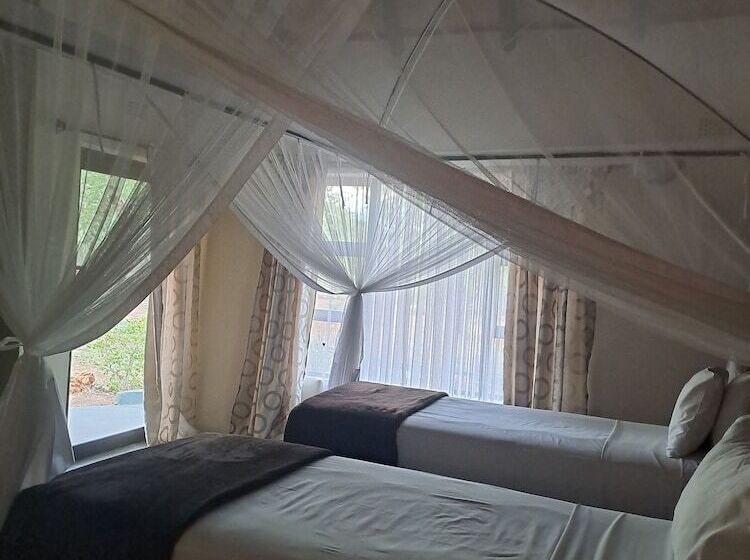 Fotos del hotel The Irock Lodge:  5